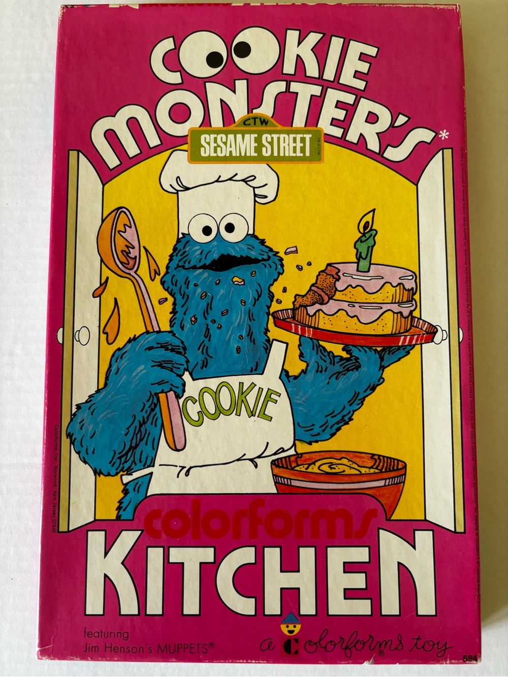 Sesame Street Cookie Monster’s Colorforms Kitchen